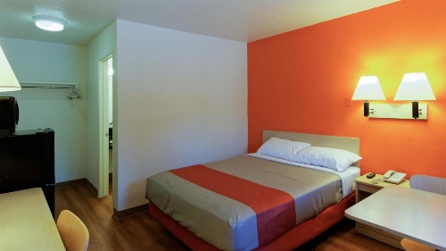 Motel 6-Chico, CA image 3